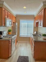 7601 Wyoming St in Westminster, CA - Building Photo