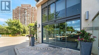 330-1330 Burnhamthorpe Rd W in Mississauga, ON - Building Photo - Building Photo