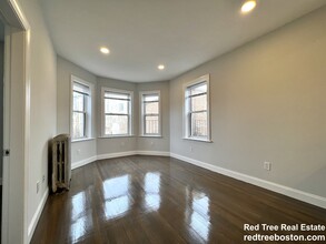 112 Queensberry St, Unit 15 in Boston, MA - Building Photo - Building Photo