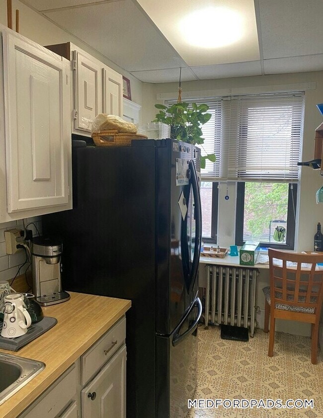 53 Fellsway W in Medford, MA - Building Photo - Building Photo
