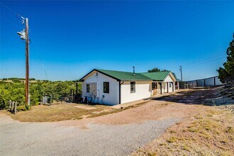 631 Harmon Hills Cove in Dripping Springs, TX - Building Photo - Building Photo