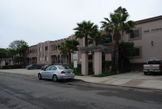 Casa Riviera in San Diego, CA - Building Photo - Building Photo