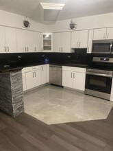 131 SE 2nd Ave in Dania Beach, FL - Building Photo - Building Photo