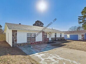 5223 Mulberry Pl in Little Rock, AR - Building Photo - Building Photo