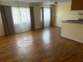 5853 Virginia Ave in Los Angeles, CA - Building Photo - Building Photo