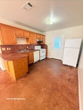 813 E Ave I in Lampasas, TX - Building Photo - Building Photo