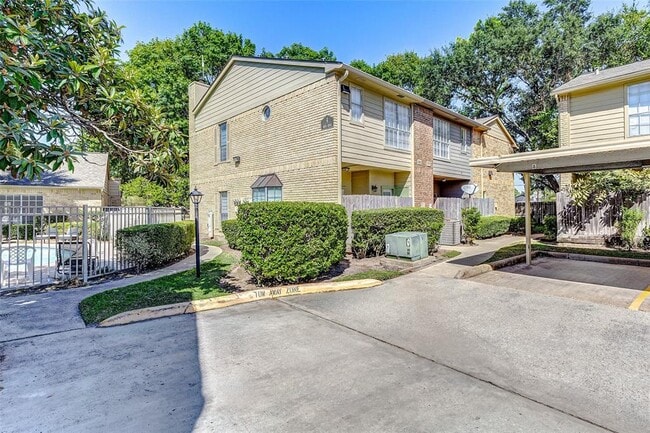 property at 1515 Sandy Springs Rd