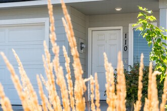 5706 W 1st Pl in Kennewick, WA - Building Photo - Building Photo