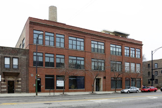 538-542 N Western Ave in Chicago, IL - Building Photo - Building Photo