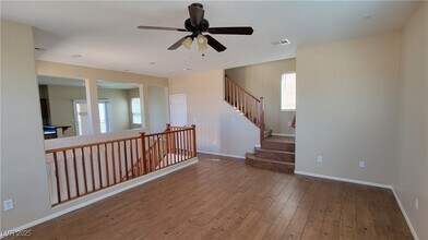 10453 Mann St in Las Vegas, NV - Building Photo - Building Photo