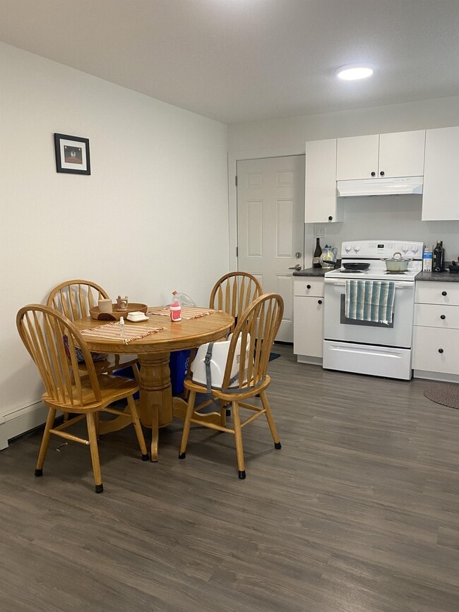 2041 Tamarack St in Prince George, BC - Building Photo - Building Photo