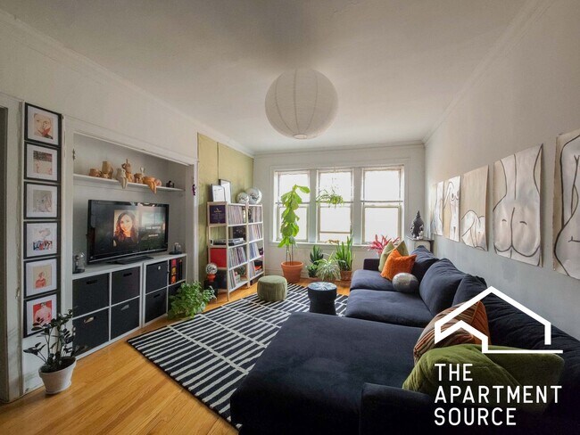 4507 N Greenview Ave, Unit 3W in Chicago, IL - Foto de edificio - Building Photo