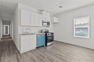 8501 Denby St in Houston, TX - Building Photo