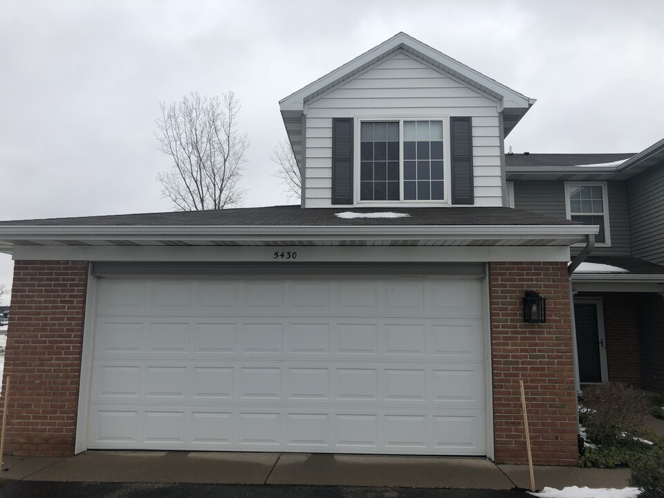 5430 Rivertown Cir SW in Wyoming, MI - Building Photo