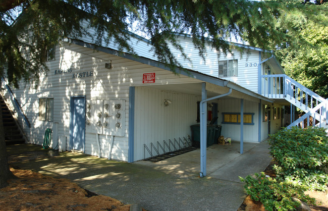 330 Bethel Dr in Eugene, OR - Building Photo - Building Photo