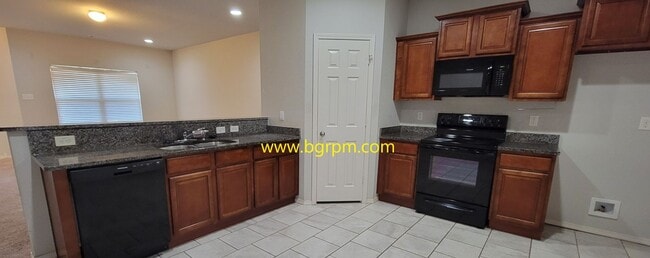 6733 Red Oak Ln in North Little Rock, AR - Building Photo - Building Photo