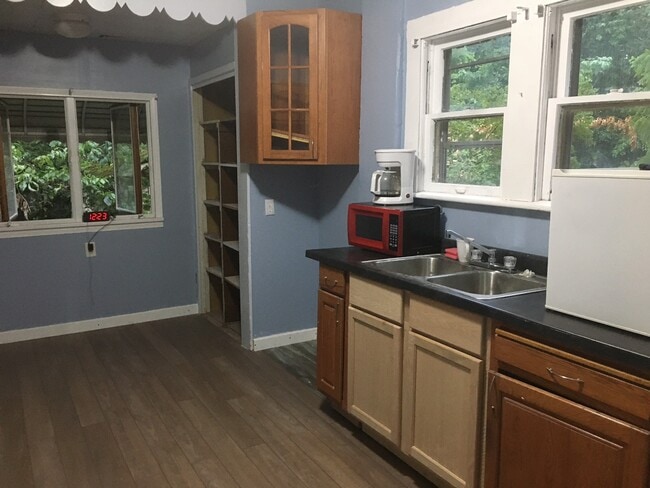 property at 1726 Marks Ave