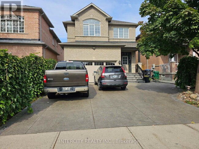 26 Zia Dodda Crescent in Brampton, ON - Building Photo - Building Photo