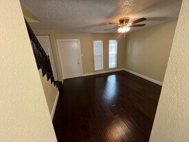 6416 Bankside Dr in Houston, TX - Building Photo