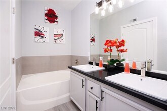 7705 Himalayas Ave in Las Vegas, NV - Building Photo - Building Photo