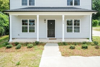208 S Leslie St in Goldsboro, NC - Building Photo - Building Photo