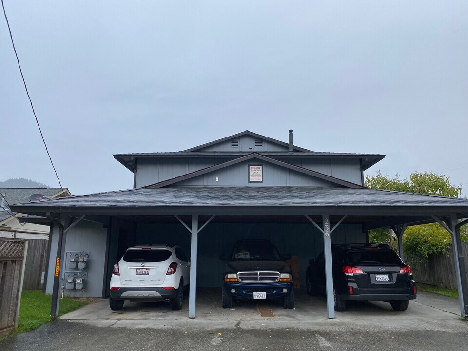 236 2nd Ave, Unit 224 in Rio Dell, CA - Building Photo