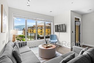 5308-4032 Pritchard Dr in West Kelowna, BC - Building Photo - Building Photo