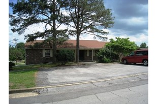 1000 W First Ave in Lenoir City, TN - Building Photo