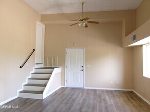 6262 Escondido Dr in El Paso, TX - Building Photo - Building Photo