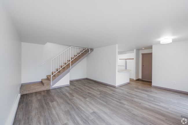 Noble Court Estates