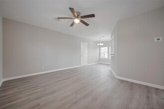 1732 W 6th St in Freeport, TX - Building Photo - Building Photo