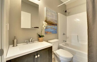 3515 2nd Ave S in Minneapolis, MN - Building Photo - Building Photo