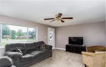 1286 Laurel Dr in Macedonia, OH - Building Photo - Building Photo