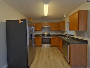 162 Cogburn Rd in Columbia, SC - Building Photo - Building Photo