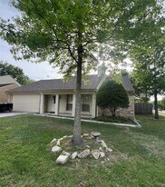 9515 Barnhart Ln in Houston, TX - Building Photo