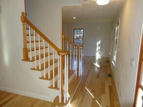 101 Longwood Rd in Reading, MA - Building Photo - Building Photo