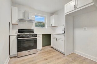 7211 Maryland Ave in Cincinnati, OH - Building Photo