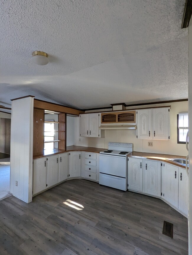 property at 247 Ransdell Ln