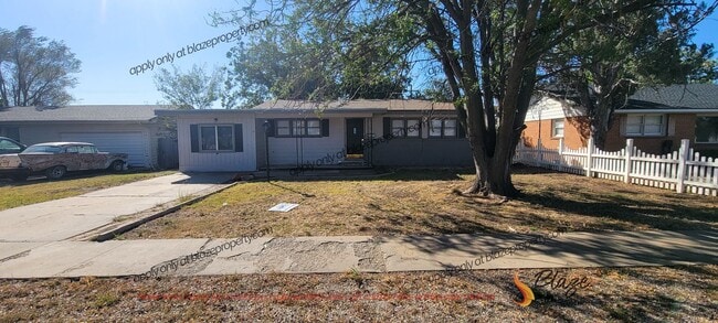 property at 600 E 17th Ave