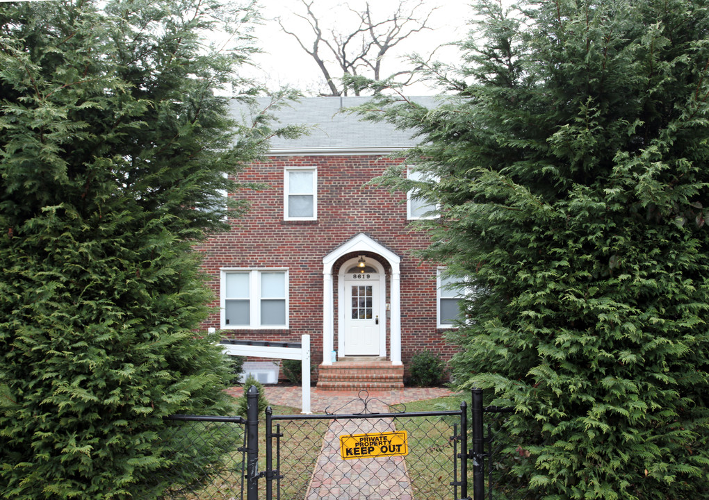 8619 Flower Ave in Takoma Park, MD - Building Photo