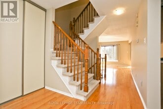15 Forestlane Private in Ottawa, ON - Building Photo - Building Photo