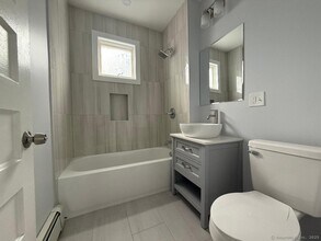 431 Dixwell Ave in New Haven, CT - Building Photo - Building Photo