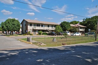 3210 Balch Springs Rd in Balch Springs, TX - Building Photo - Building Photo