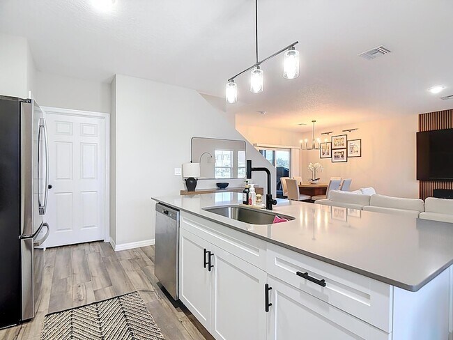 1504 Hummingbird Rd in Winter Haven, FL - Foto de edificio - Building Photo