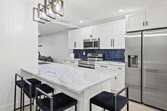 12726 Peconic Ct in Wellington, FL - Building Photo - Building Photo