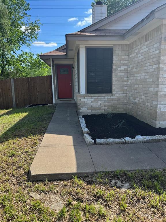 1803 Heatherglen Ln in Austin, TX - Building Photo - Building Photo