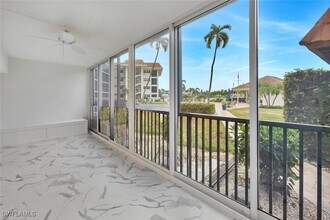 222 Harbour Dr in Naples, FL - Building Photo - Building Photo