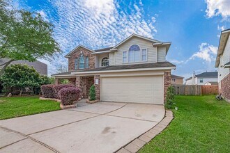 21103 N Valley Ct in Houston, TX - Foto de edificio - Building Photo
