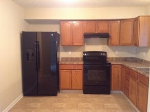 10477 Secretariat Dr in Indianapolis, IN - Foto de edificio - Building Photo