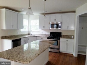 10312 Bluebird Ct in Spotsylvania, VA - Building Photo - Building Photo